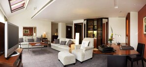 Minibar, in-room safe, desk, blackout curtains