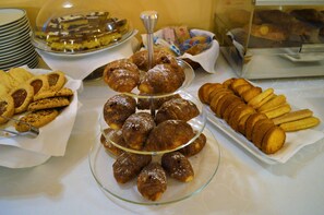 Petit-déjeuner buffet compris tous les jours