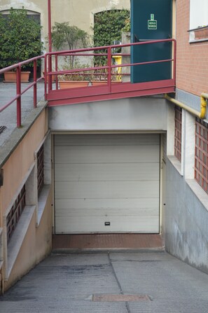 Free self-parking