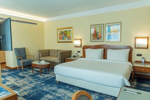 Junior Suite, Corner (Lounge Acc)