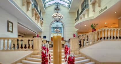 Radisson BLU Martinez Hotel, Beirut