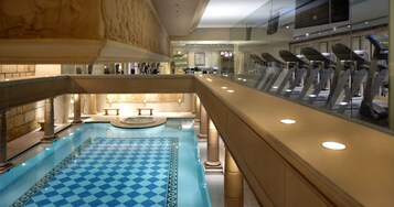 瑞典式按摩、运动按摩、面部护理、2 ???、指（趾）甲修剪和护理、按摩服务