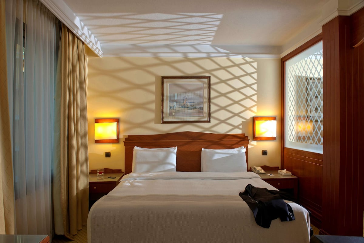 1 bedroom, minibar, in-room safe, desk
