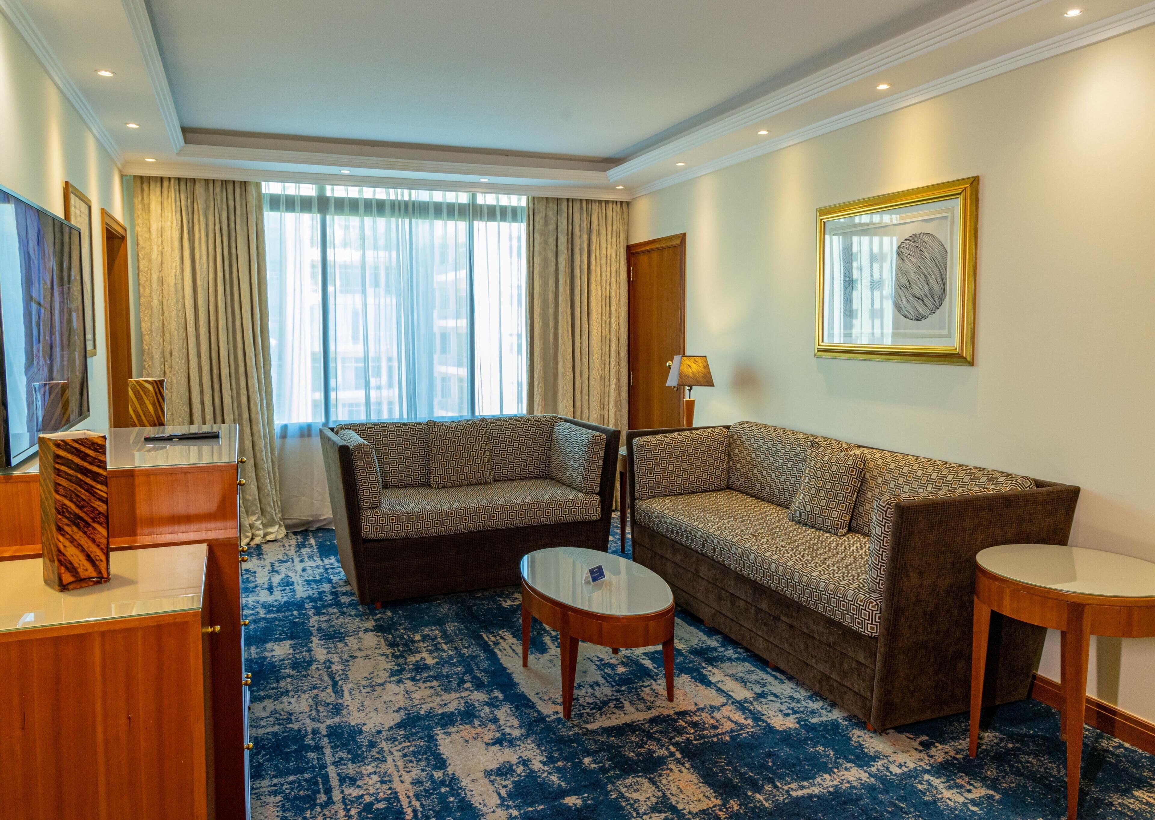 Suite, 1 Bedroom (Lounge Access)