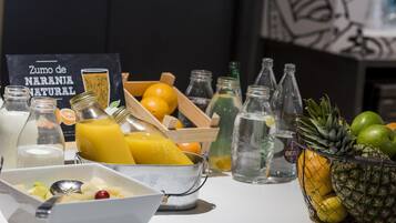 Desayuno buffet todos los días (EUR 9.95 por persona)