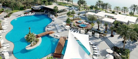 Private beach, white sand, free beach cabanas, sun loungers