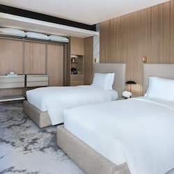 Deluxe Room, 1 Double Bed | Premium bedding, down comforters, memory foam beds, minibar