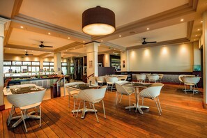 Breakfast, lunch, dinner served; al fresco dining 