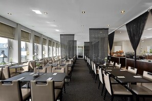 Café da manhã continental diário (DKK 195 por pessoa) 