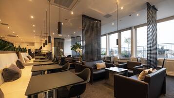 Daily continental breakfast (DKK 195 per person)