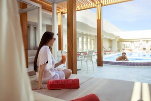 Outdoor pool, open 7:00 AM to 10:00 PM, free pool cabanas
