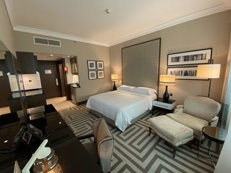Al Maha Arjaan By Rotana - Image 41