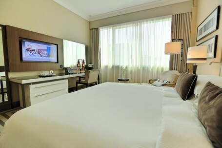 Al Maha Arjaan By Rotana - Image 38