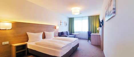 Familierom | Allergitestet sengetøy, skrivebord og blendingsgardiner