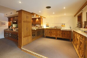 Colazione a buffet inclusa, servita tutte le mattine 