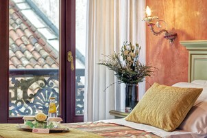 룸서비스 - 식사