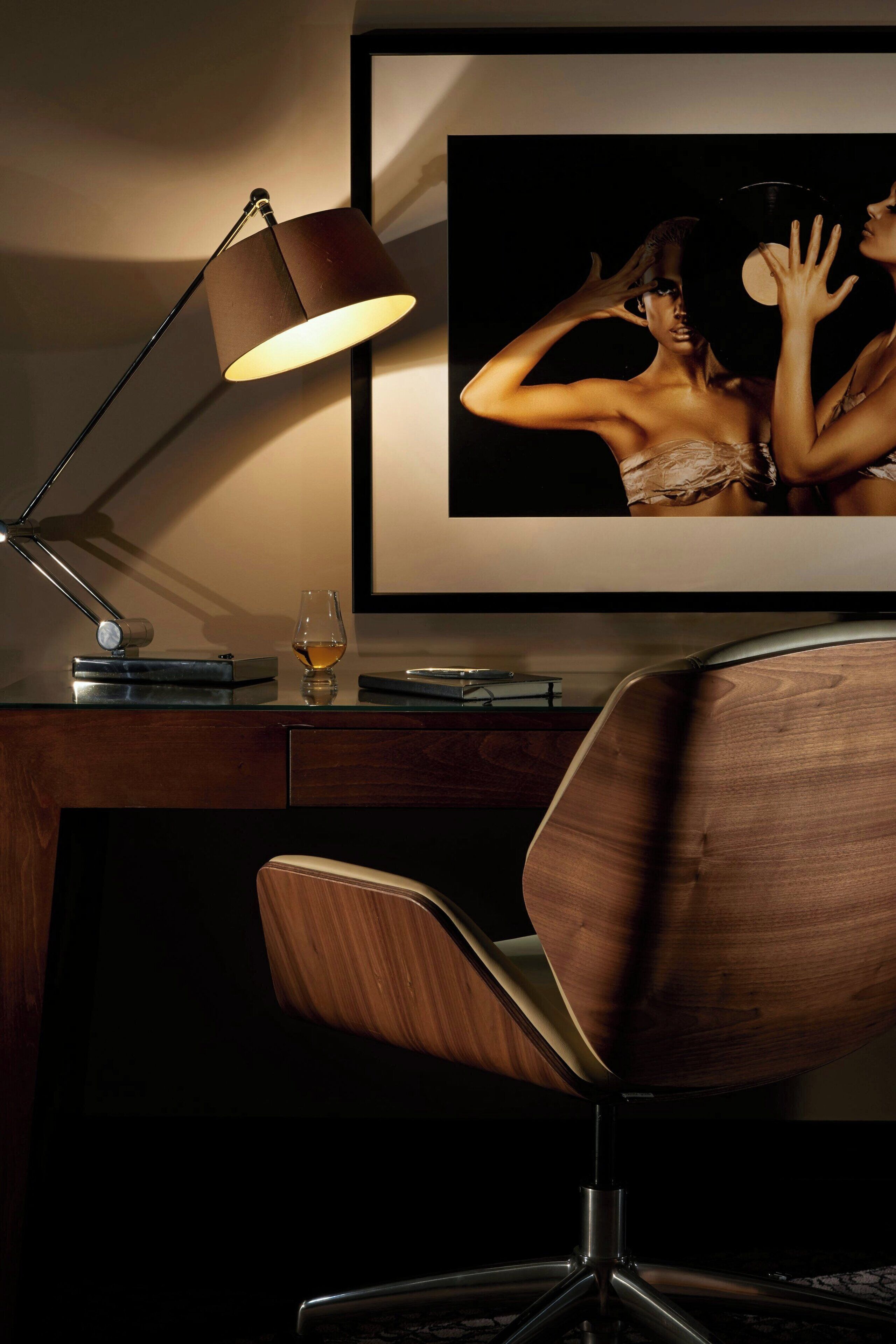 premium bedding, free minibar, in-room safe, desk