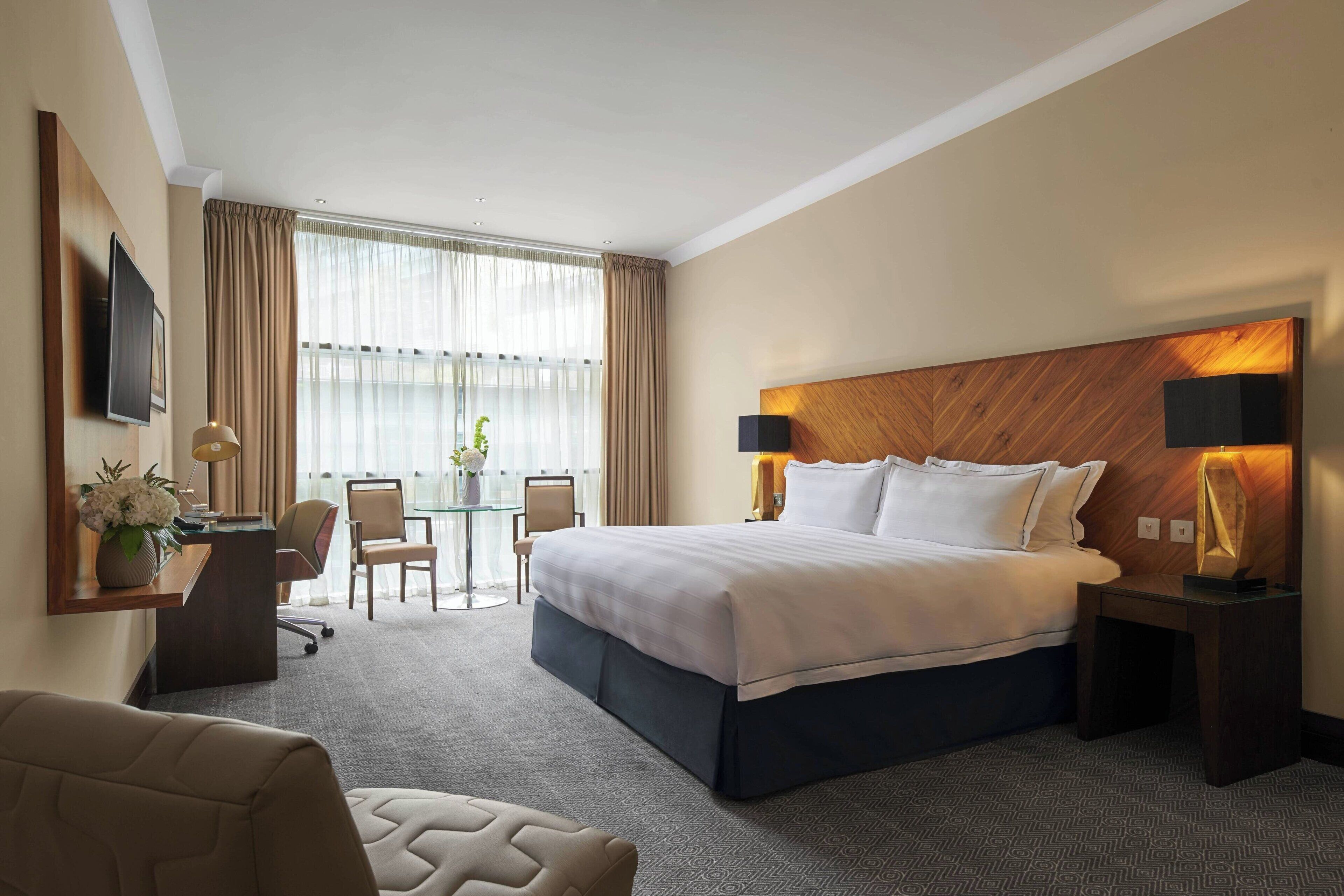 Autograph, Room, 1 King Bed | Premium bedding, free minibar, in-room safe, desk