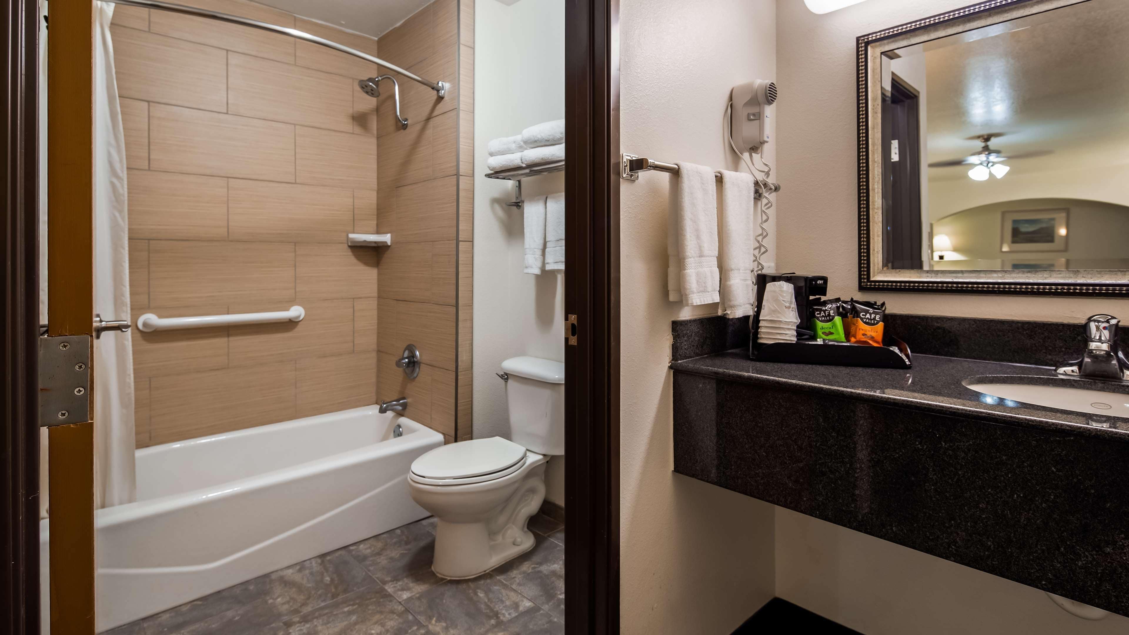 desk, laptop workspace, iron/ironing board, wifi