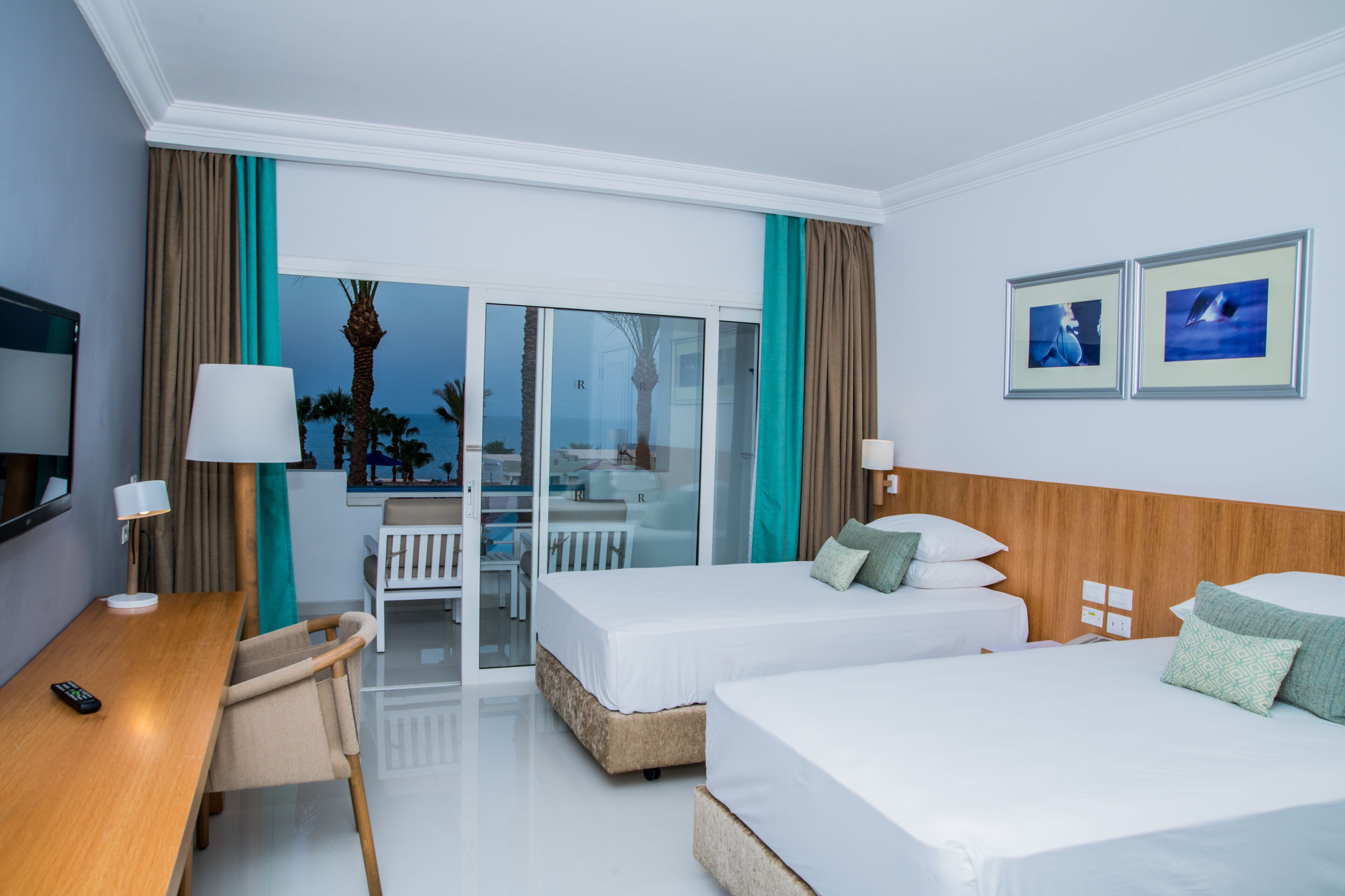 premium loft, 2 single beds, balcony, sea view | 1 bedroom, egyptian cotton sheets, premium bedding, minibar