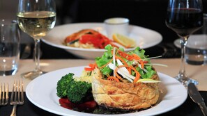 Dinner served - Silver Haven Motor Inn (Broken Hill)