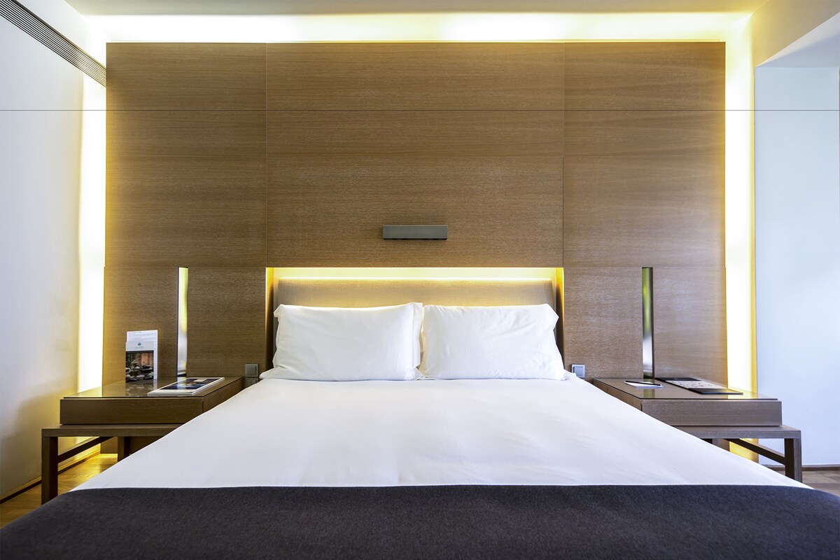Kamar Double Superior, pemandangan kebun | Brankas, meja kerja, kedap suara, dan tempat tidur bayi gratis