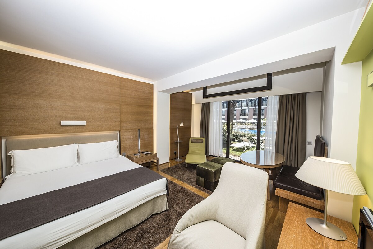 Kamar Keluarga (Connecting Rooms) | Brankas, meja kerja, kedap suara, dan tempat tidur bayi gratis