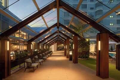 Sheraton Saigon Grand Opera Hotel