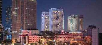 Sheraton Saigon Grand Opera Hotel