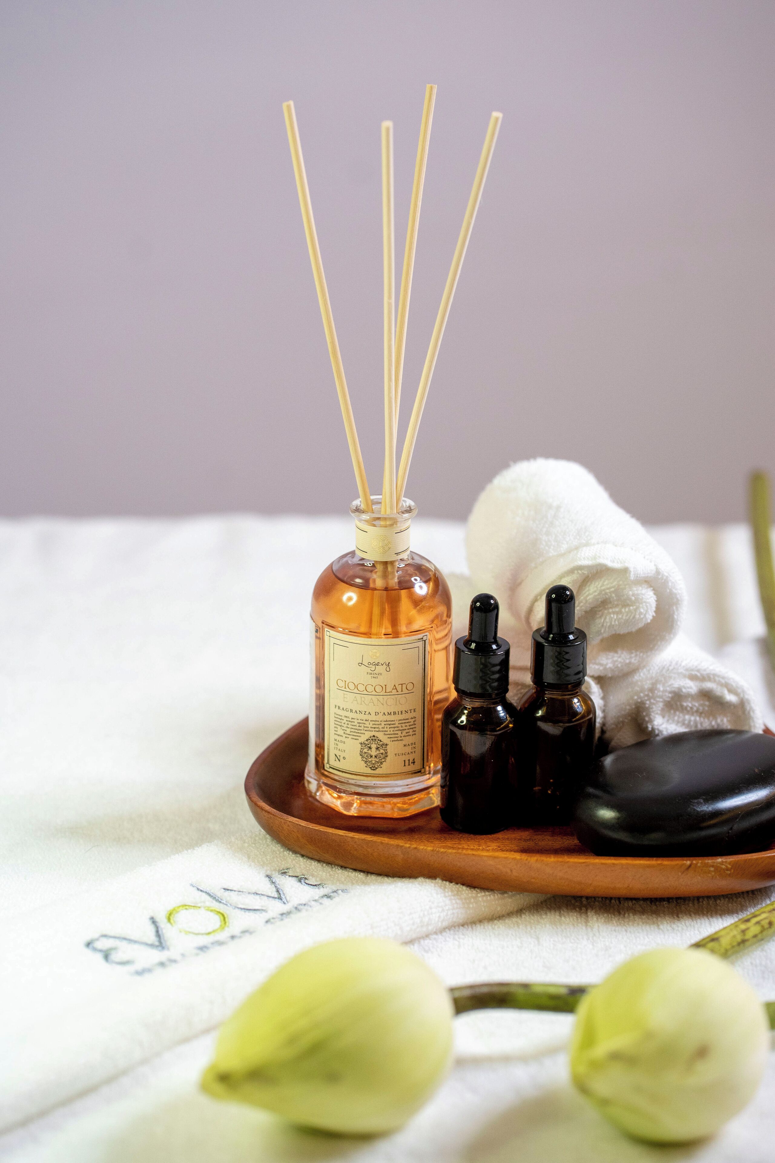 body treatments, body wraps, body scrubs, facials, reflexology