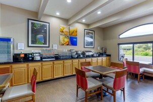 Desayuno continental incluido todos los días 