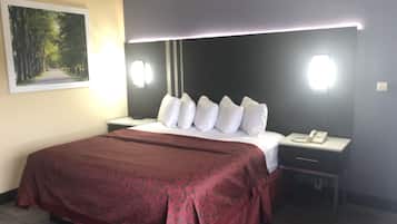 Cortines opaques, planxa i posts de planxar i llits addicionals