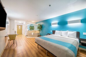 Desk, free WiFi, bed sheets