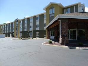 Exterior - Best Western DeWitt (DeWitt)