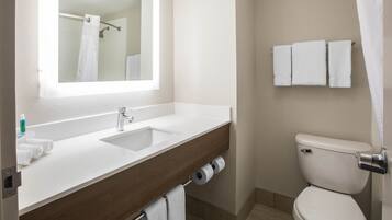 Chuveiro/banheira combinados, produtos de toalete grátis