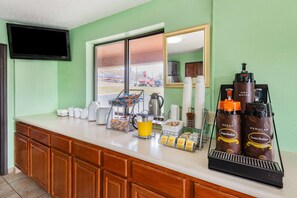 Free daily on-the-go breakfast  - Super 8 by Wyndham Waynesburg (Waynesburg)