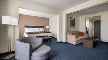 Studiosuite, 1 King-Bett, Nichtraucher | Zimmersafe, Schreibtisch, Bügeleisen/Bügelbrett, kostenloses WLAN