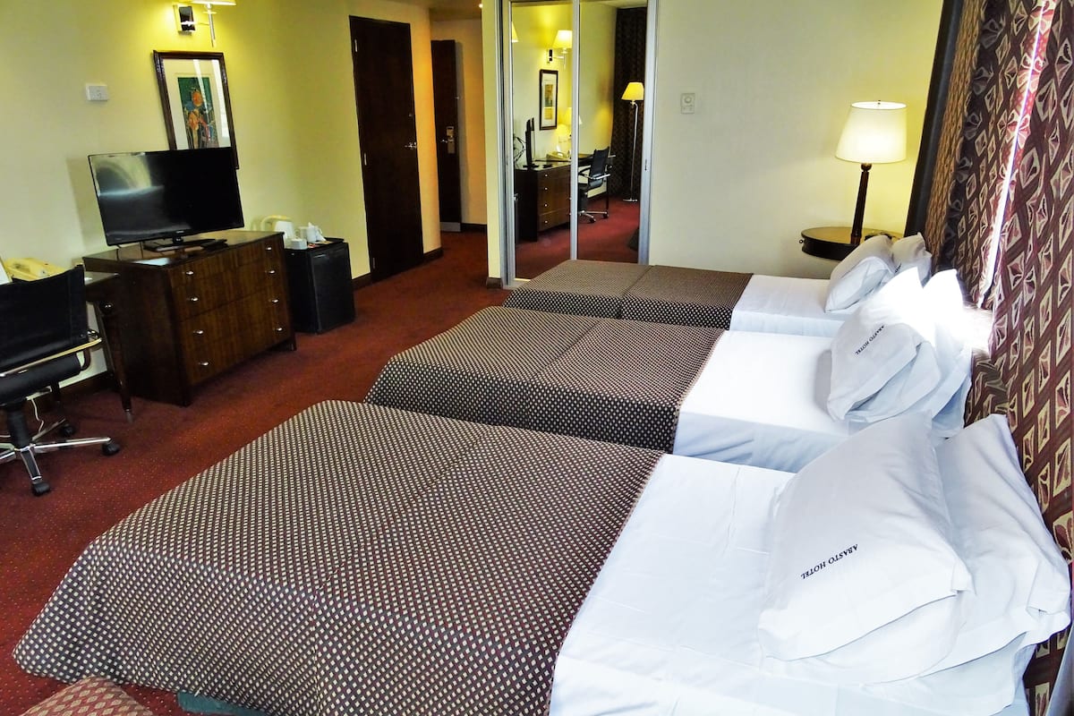 Premium bedding, minibar, in-room safe, desk