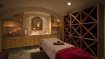 Couples treatment room(s), sauna, body treatments, aromatherapy