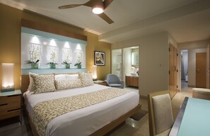 2 bedrooms, premium bedding, pillowtop beds, in-room safe - Santa Maria Suites (Key West)