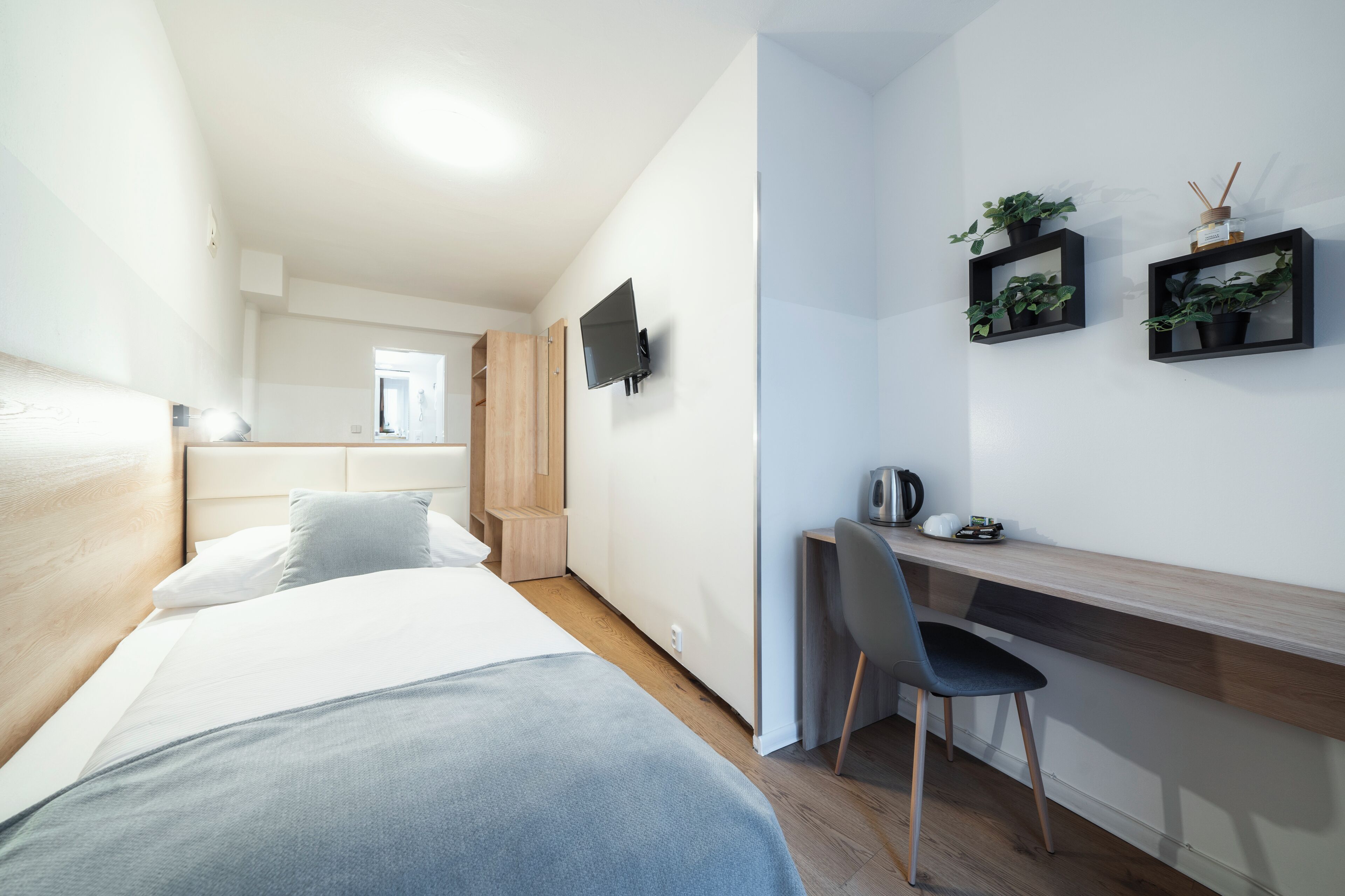 standard single room | 2 bedrooms, hypo-allergenic bedding, in-room safe