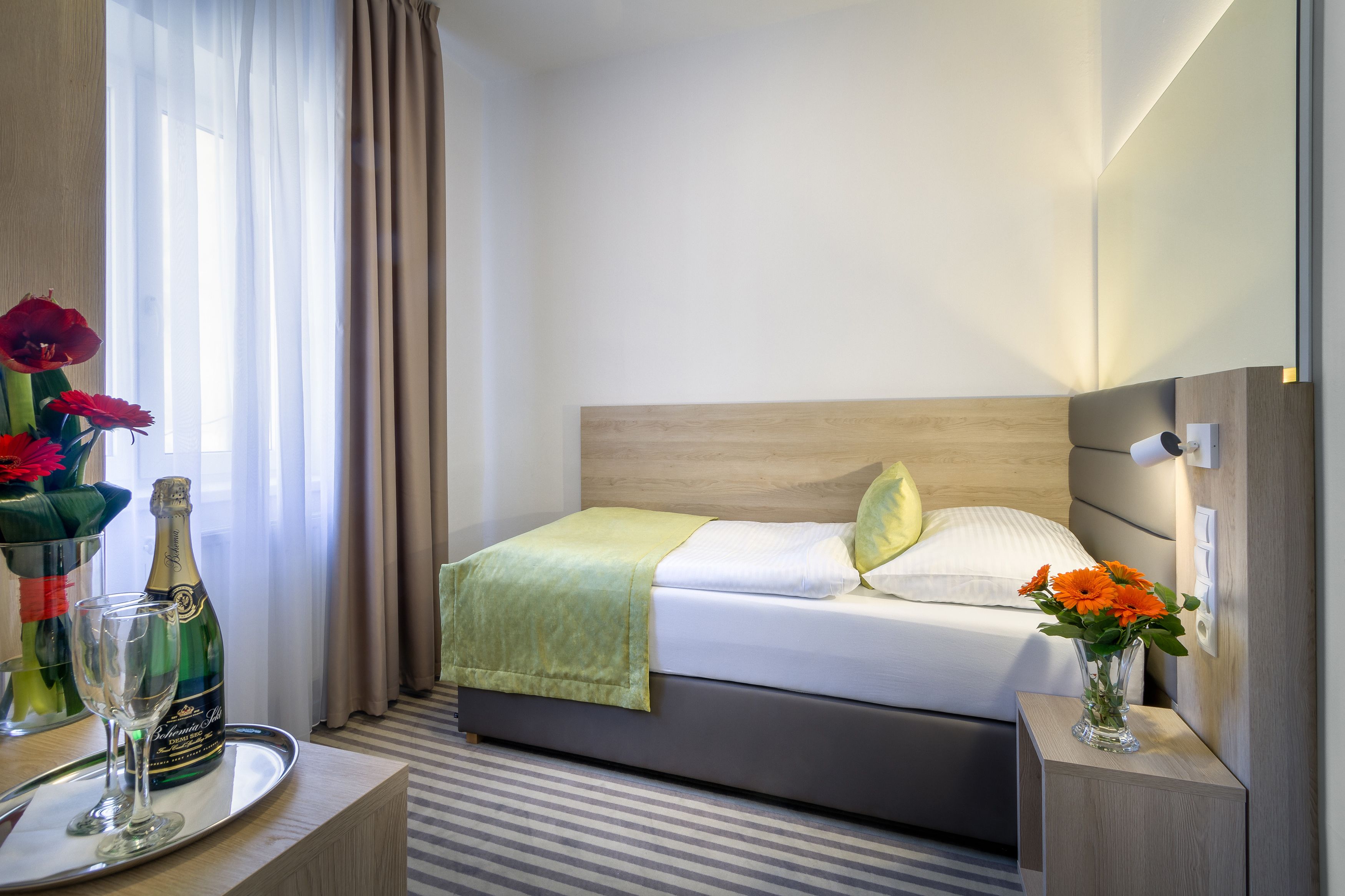 standard single room | 2 bedrooms, hypo-allergenic bedding, in-room safe