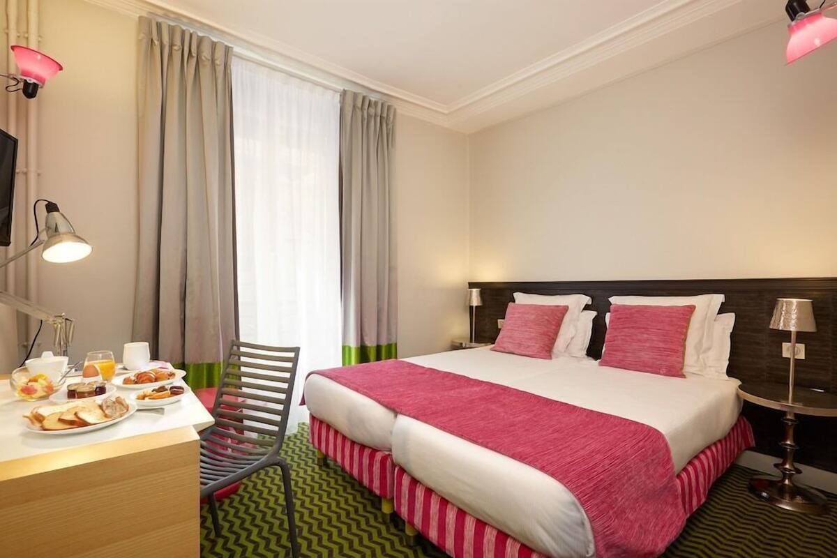 In-room safe, desk, blackout drapes, WiFi (free)