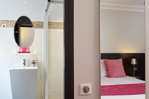 スーペリア ルーム (Privilege) | セーフティボックス (室内)、デスク、遮光カーテン、WiFi (無料)