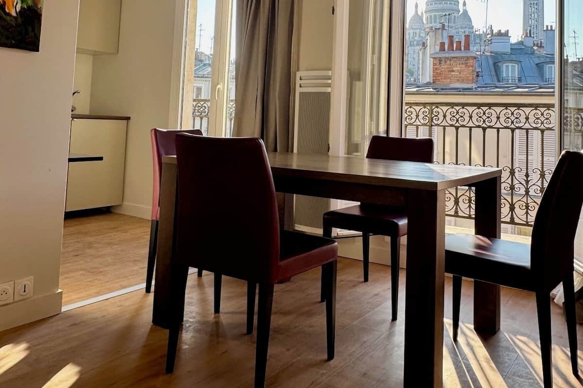 Departamento (Vue sur Sacré Coeur de Montmartre) | Recepción
