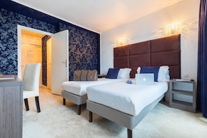Quarto standard, 1 cama de casal ou 2 camas de solteiro | Wi-Fi de cortesia, roupa de cama