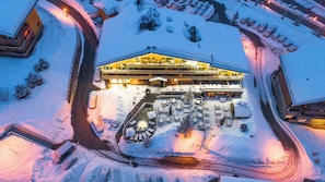 Aerial view - Madame Vacances Hotel Le Mottaret (Méribel-Mottaret)