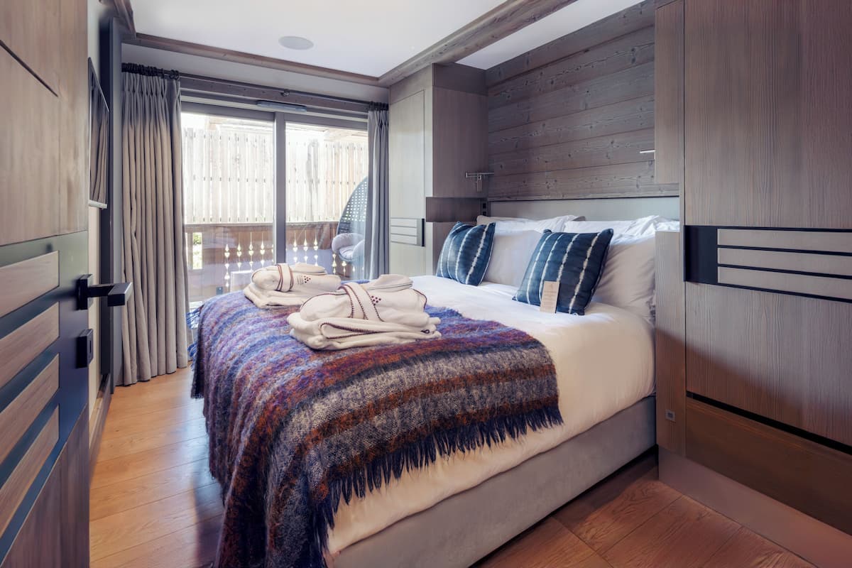 Premium bedding, memory-foam beds, in-room safe, individually decorated