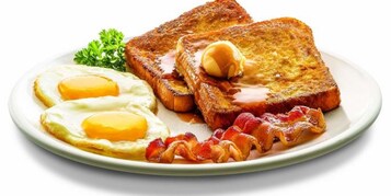 Café da manhã com buffet grátis todos os dias