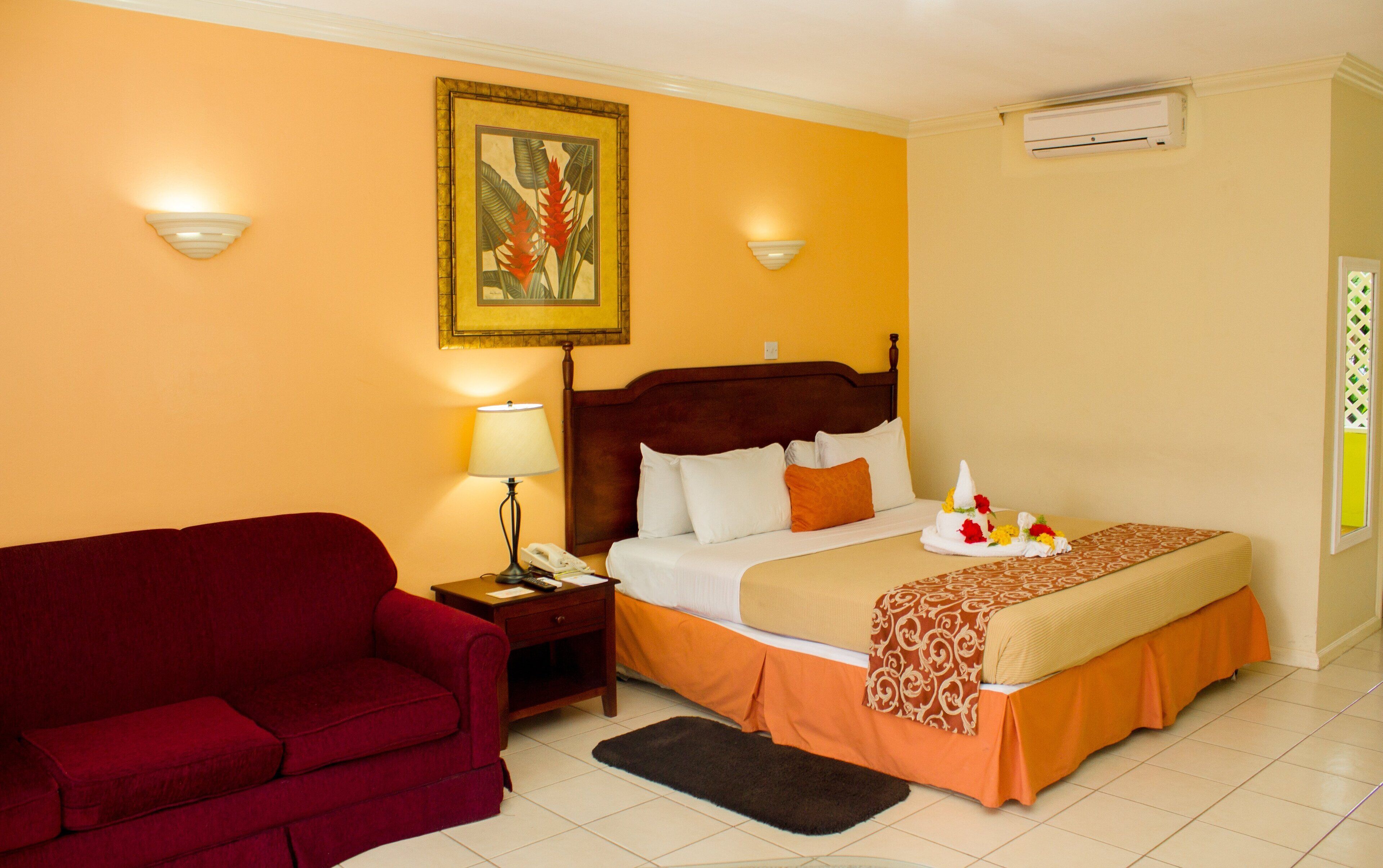 Photo - Bay Gardens Inn